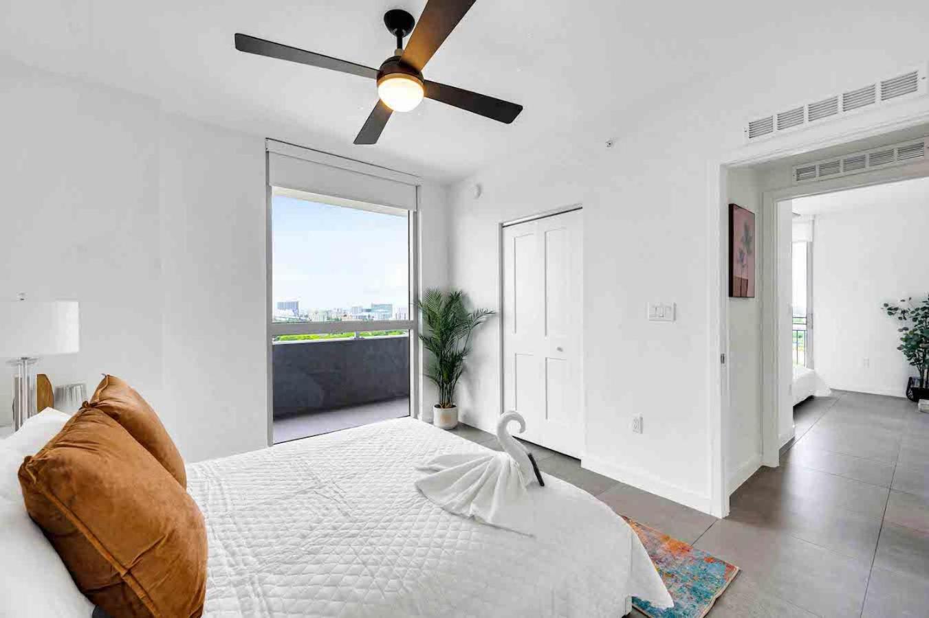 Amazing 3 Bed Unit In Dwntwn Miami With Free Parking Apartamento Exterior foto