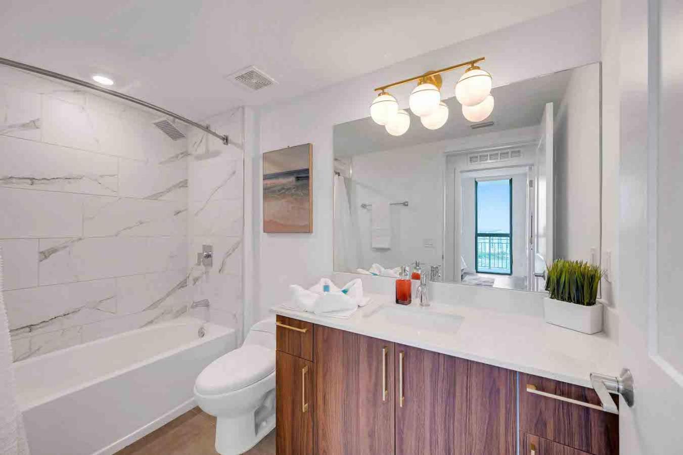 Amazing 3 Bed Unit In Dwntwn Miami With Free Parking Apartamento Exterior foto