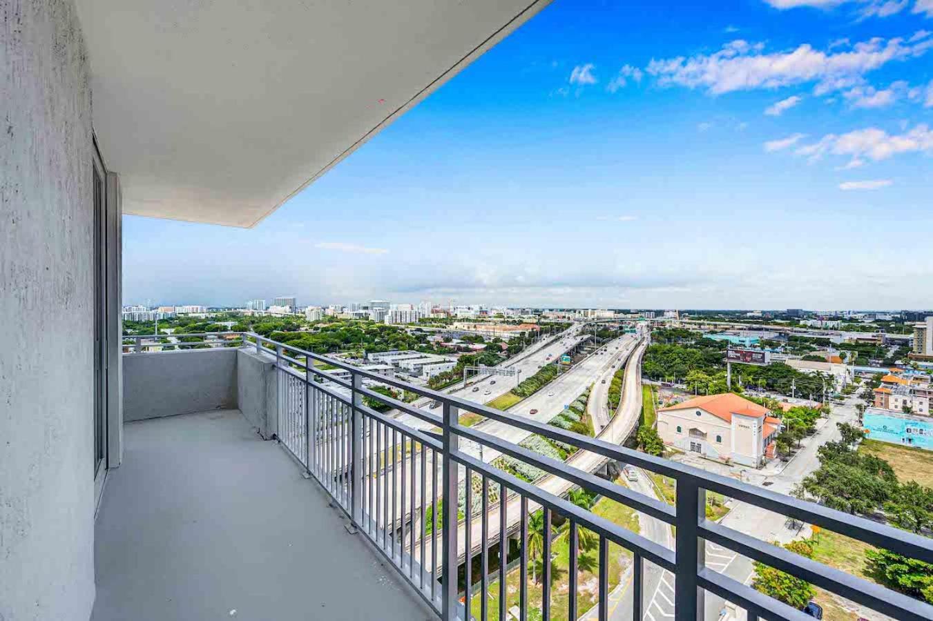 Amazing 3 Bed Unit In Dwntwn Miami With Free Parking Apartamento Exterior foto